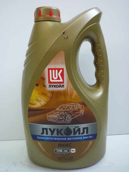 Масло 10w 40 цена 4 литра лукойл. Масло моторное Лукойл Luxe 10w40. Lukoil Luxe 10w-40. Масло Лукойл Люкс 10w40 4л п/синтетика. Масло Лукойл 10w 40 синтетика.
